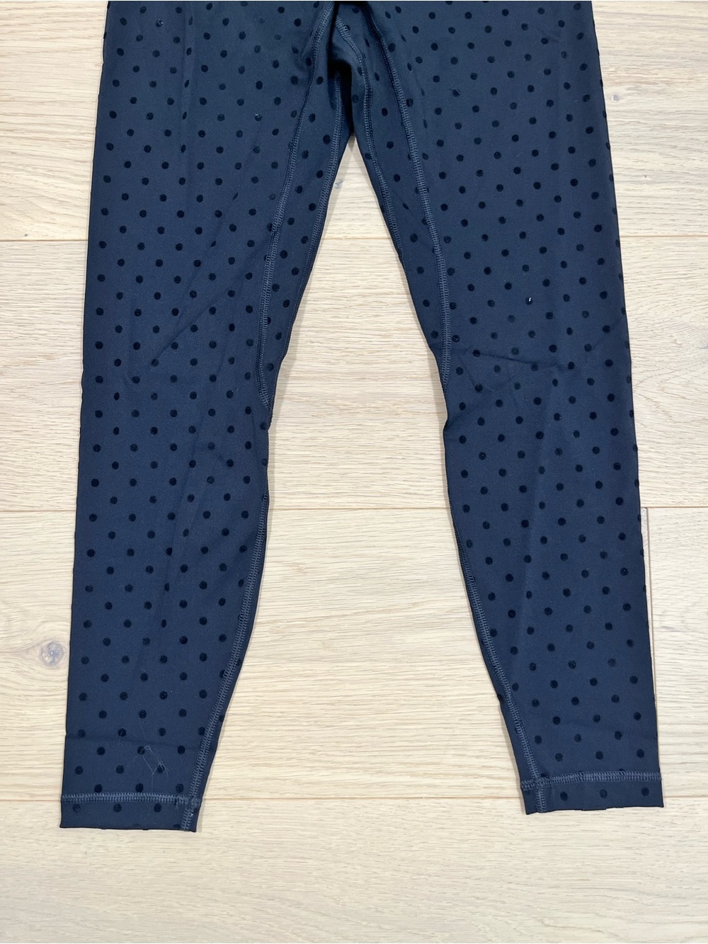 Lululemon Define Polka
Dot Matching Jacket and Leggings Set - Picture 8 of 9